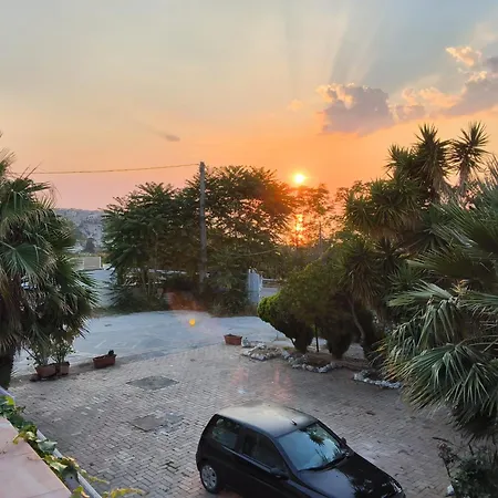 Karibu Sunset Tropea